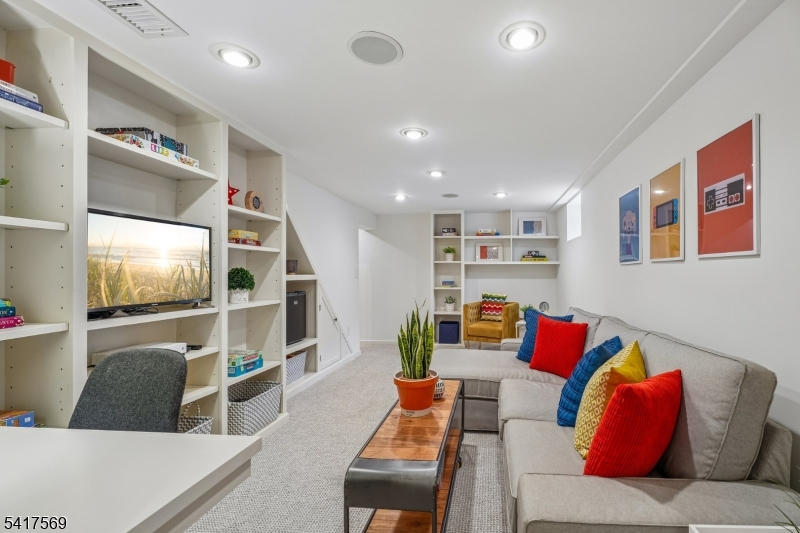 Upper Montclair - Residential