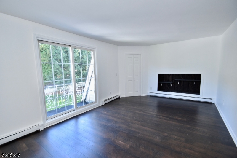 VERNON - Residential