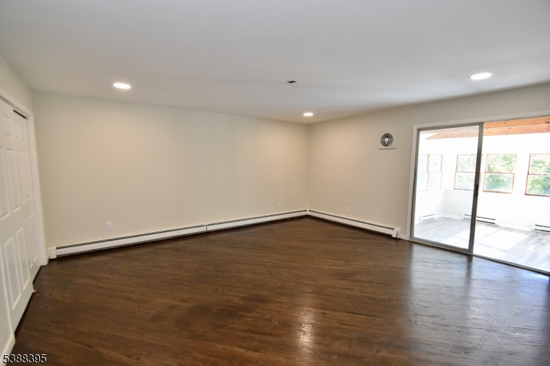 VERNON - Residential