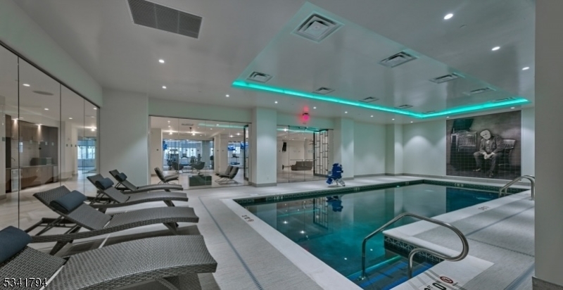 Edison Lofts - Residential Lease