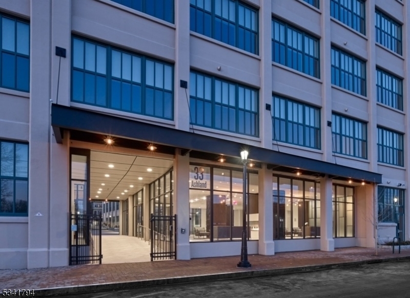 Edison Lofts - Residential Lease