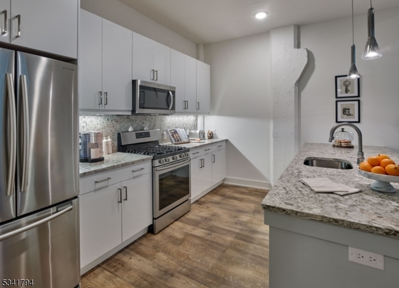 Edison Lofts - Residential Lease