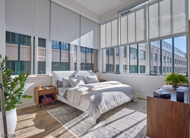 Edison Lofts - Residential Lease