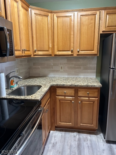 Lincoln Gardens - Residential Lease