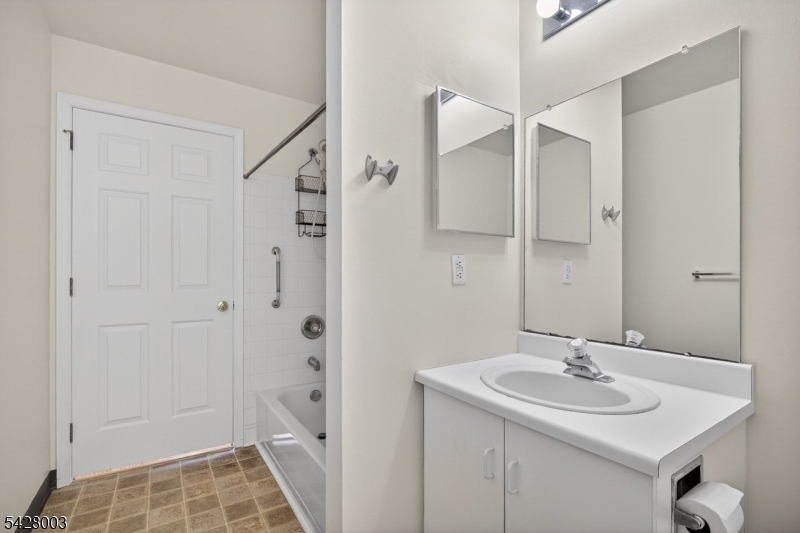 STRATTON MEADOWS - Residential