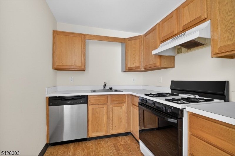 STRATTON MEADOWS - Residential