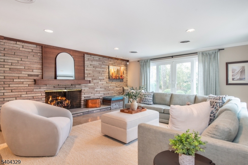 Yantacaw Brook Park - Residential