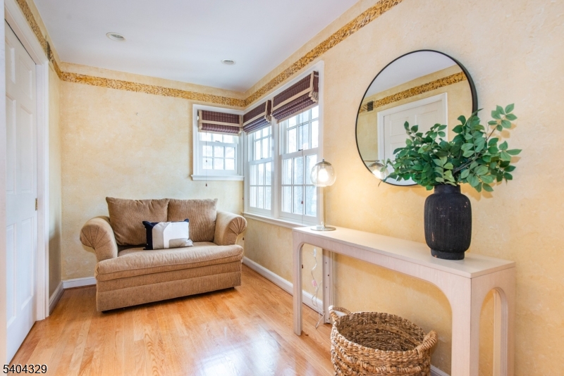 Yantacaw Brook Park - Residential