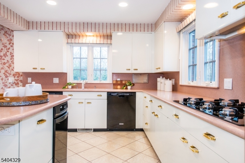 Yantacaw Brook Park - Residential