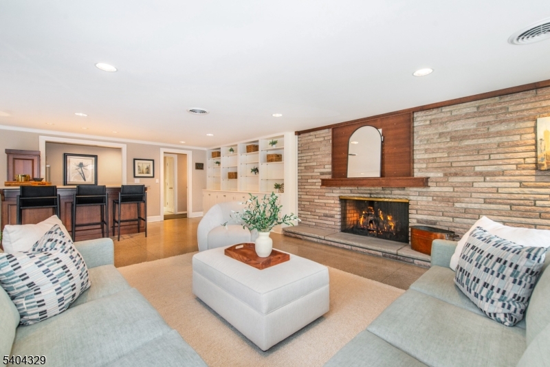 Yantacaw Brook Park - Residential