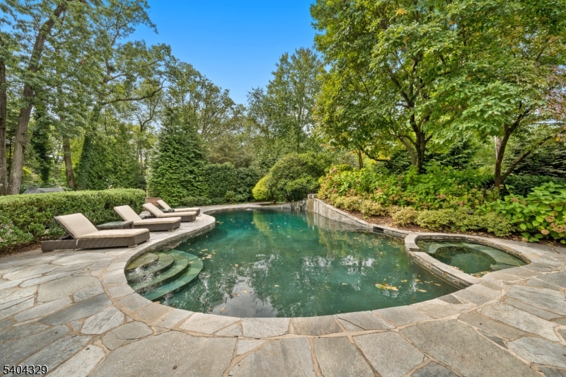 Yantacaw Brook Park - Residential