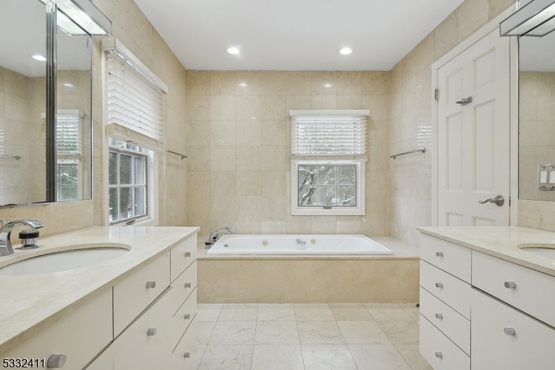 DEERFIELD - Residential