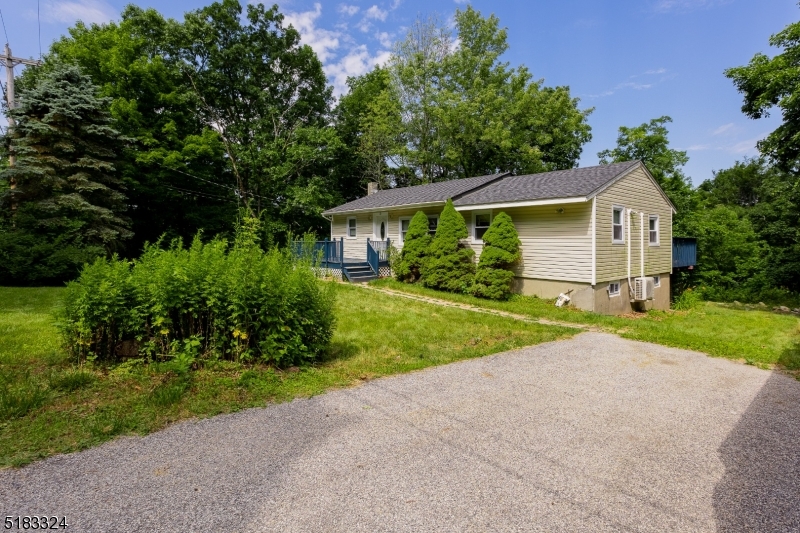 BARRY LAKES - Residential