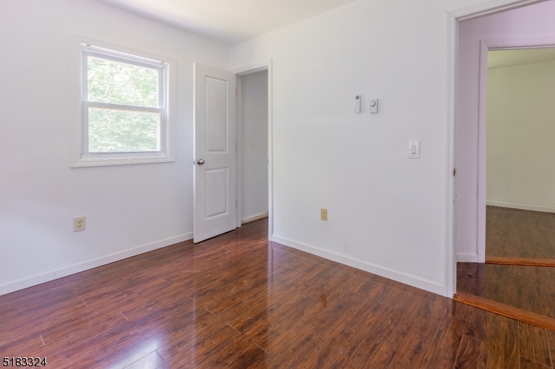 BARRY LAKES - Residential