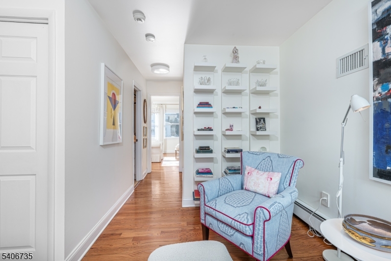 Washington's Headquarters - Residential