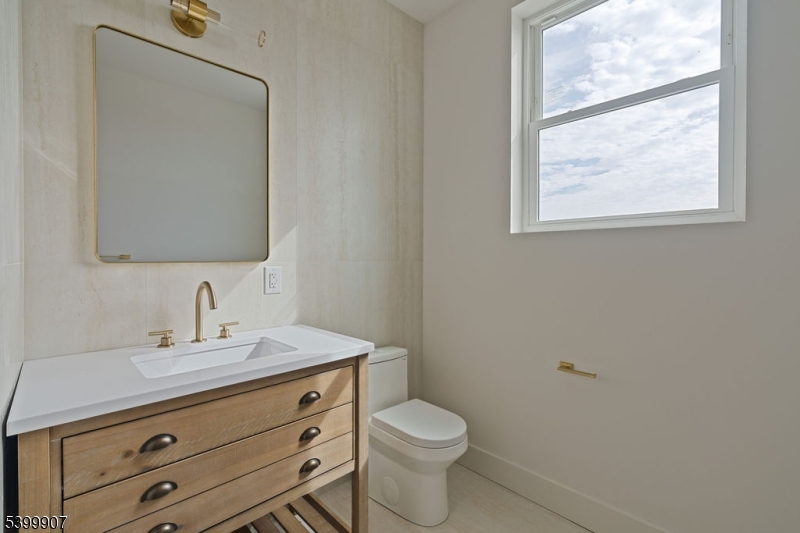 Avon Lakeview Townhomes - Residential