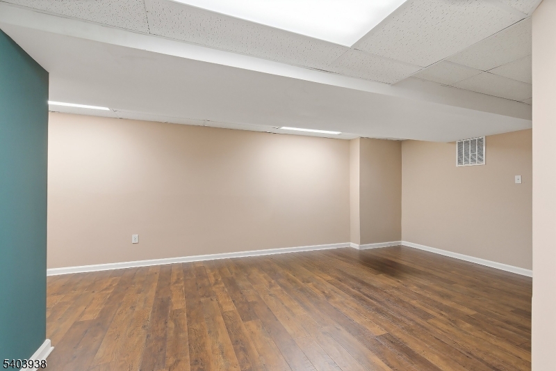 Woods Edge - Residential Lease