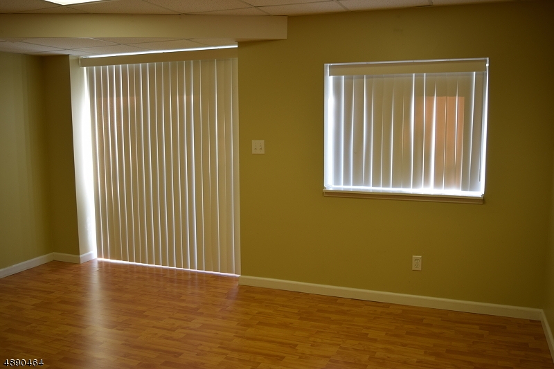 Mazdabrook - Residential Lease