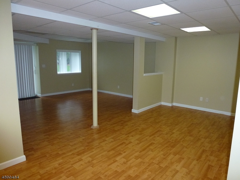 Mazdabrook - Residential Lease
