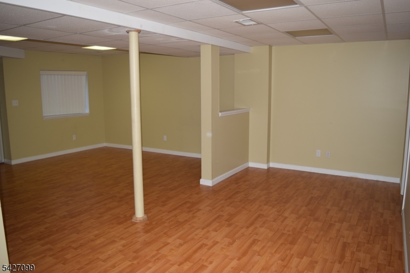 Mazdabrook - Residential Lease