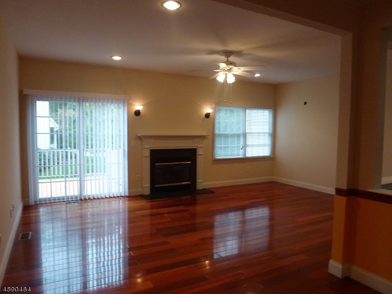 Mazdabrook - Residential Lease