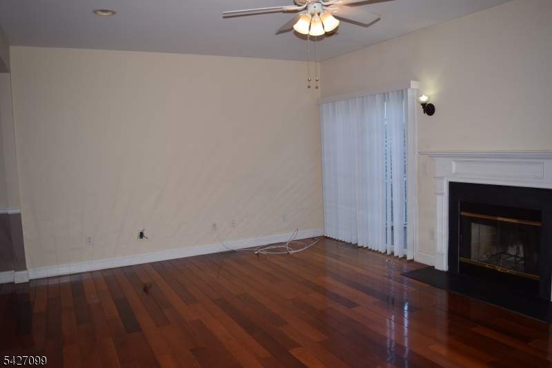 Mazdabrook - Residential Lease