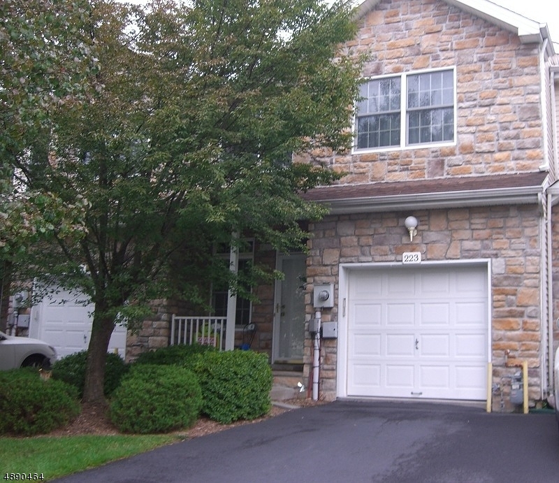 Mazdabrook - Residential Lease