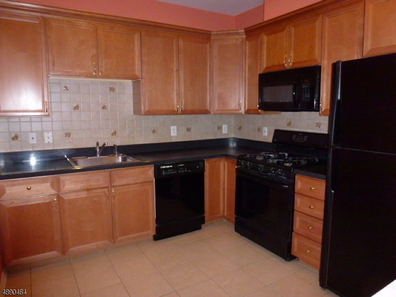 Mazdabrook - Residential Lease