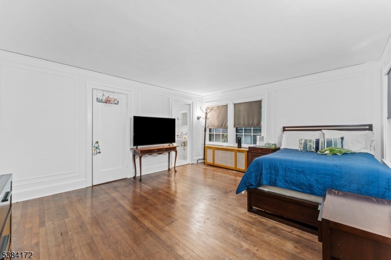 Seven Oaks Park - Residential