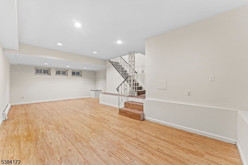 Seven Oaks Park - Residential