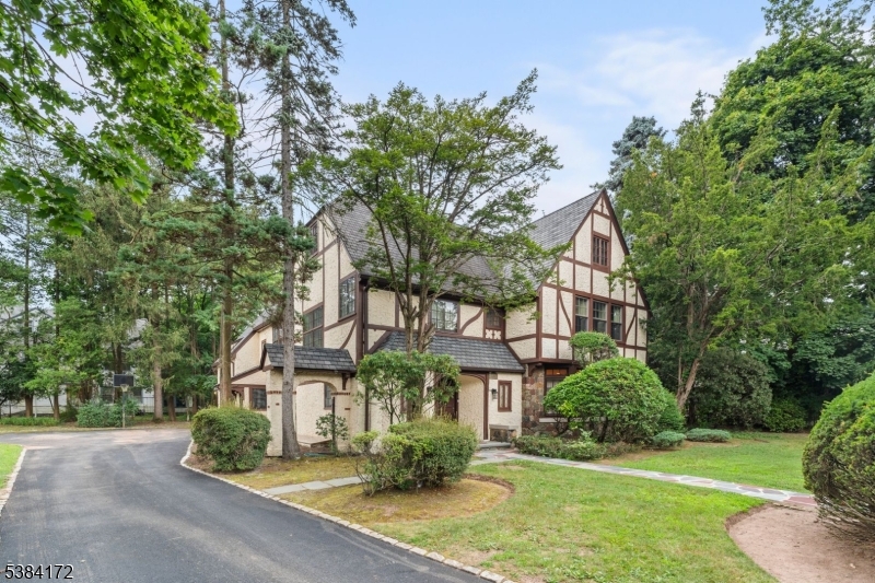 Seven Oaks Park - Residential