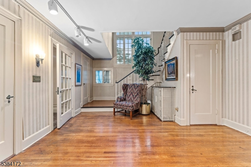 Seven Oaks Park - Residential