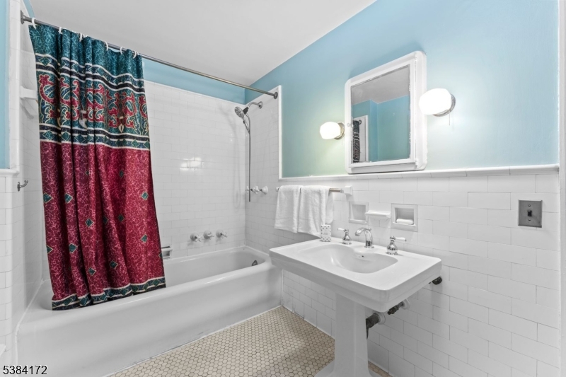 Seven Oaks Park - Residential