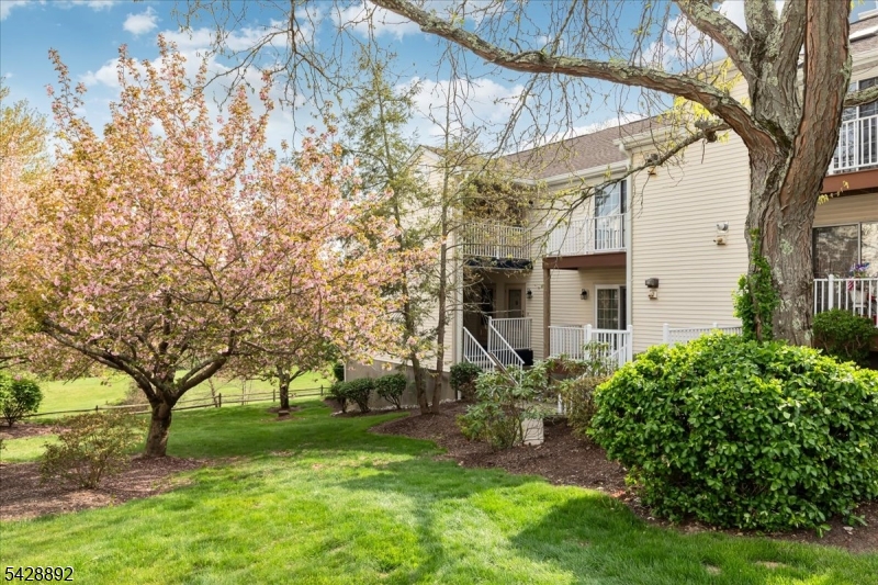 Spring Ridge - Residential