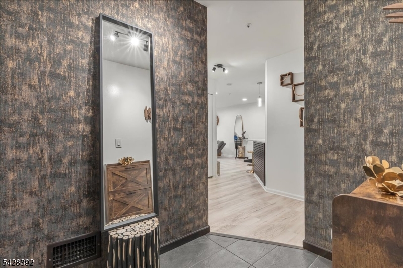 Spring Ridge - Residential