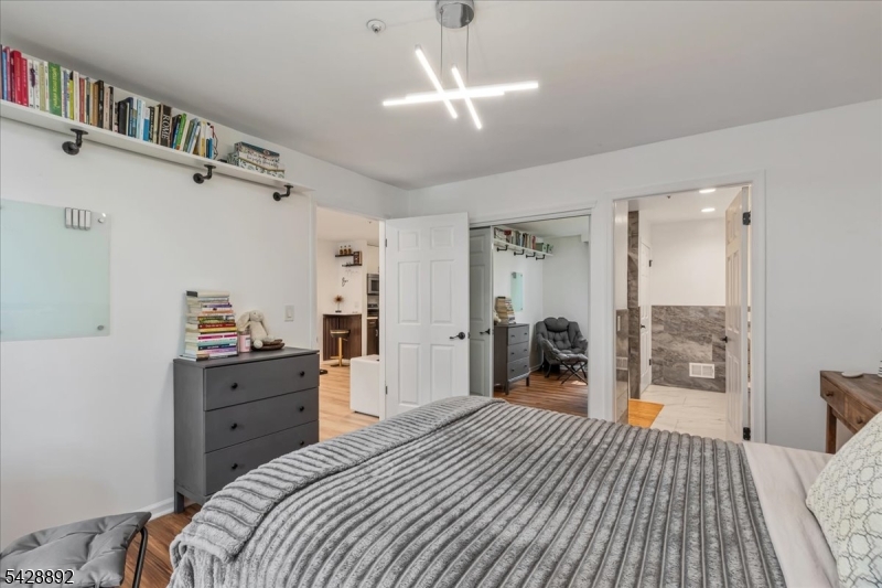 Spring Ridge - Residential