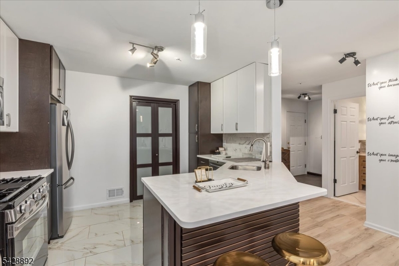 Spring Ridge - Residential