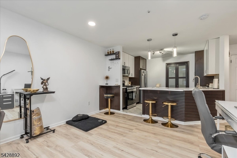 Spring Ridge - Residential
