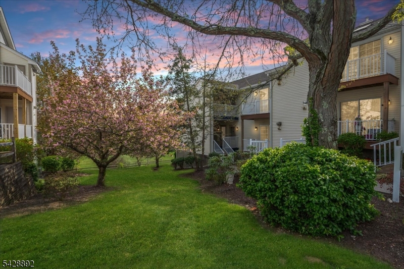 Spring Ridge - Residential
