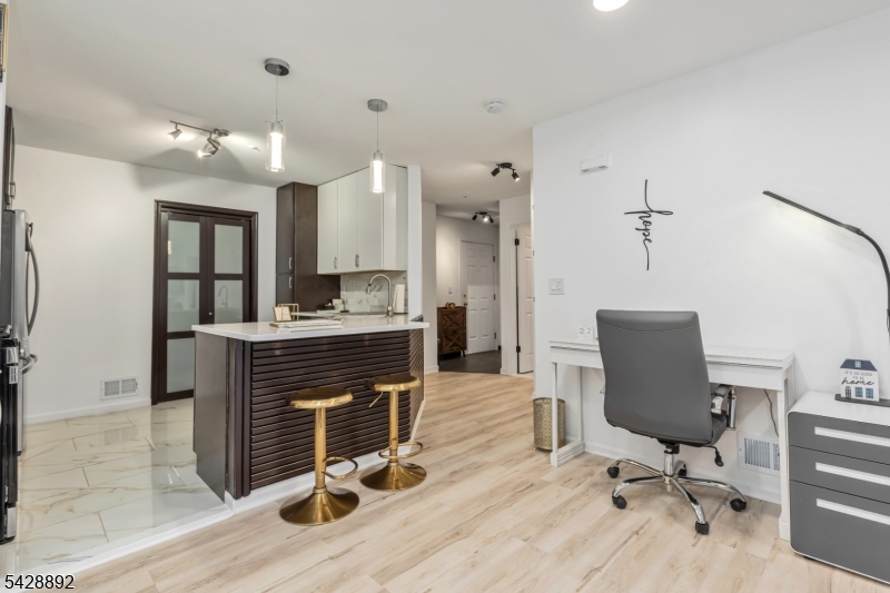 Spring Ridge - Residential