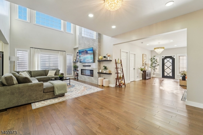 Rolling Hills - Residential