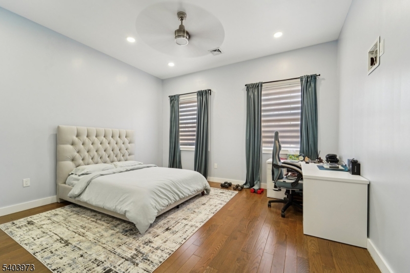 Rolling Hills - Residential