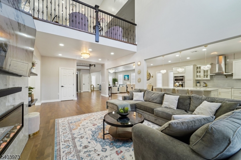 Rolling Hills - Residential