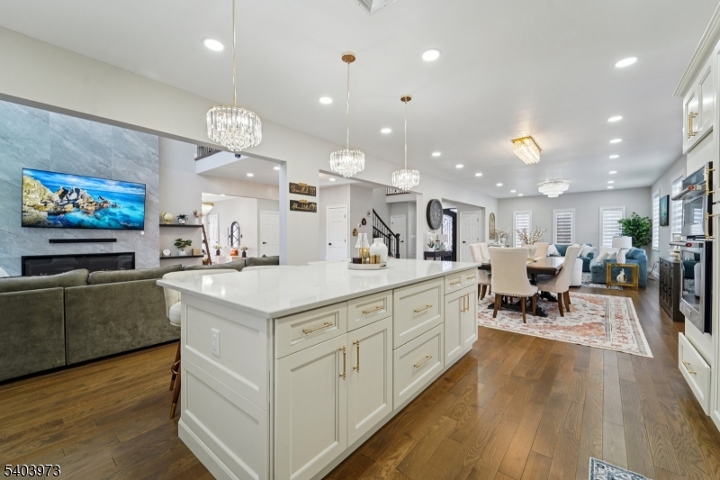 Rolling Hills - Residential