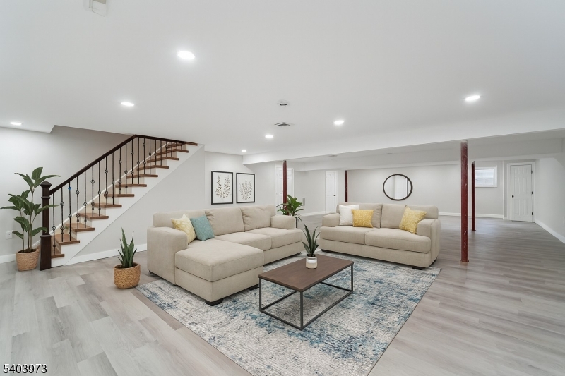 Rolling Hills - Residential