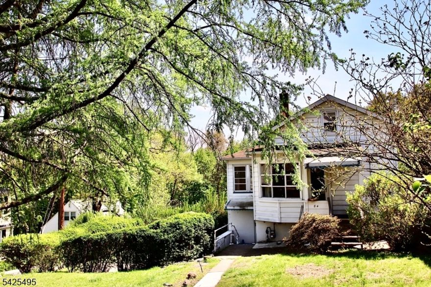 Calling all builders, do it yourselves, and investors - This home sits on a generous 50x100 lot and offers great potential for the right buyer - covered carport for 2 cars in front of home - the home requires some work and updating, making it an excellent opportunity to invest inimprovements - Home offers newer gas furnace approximately 2 years old - spacious front yard