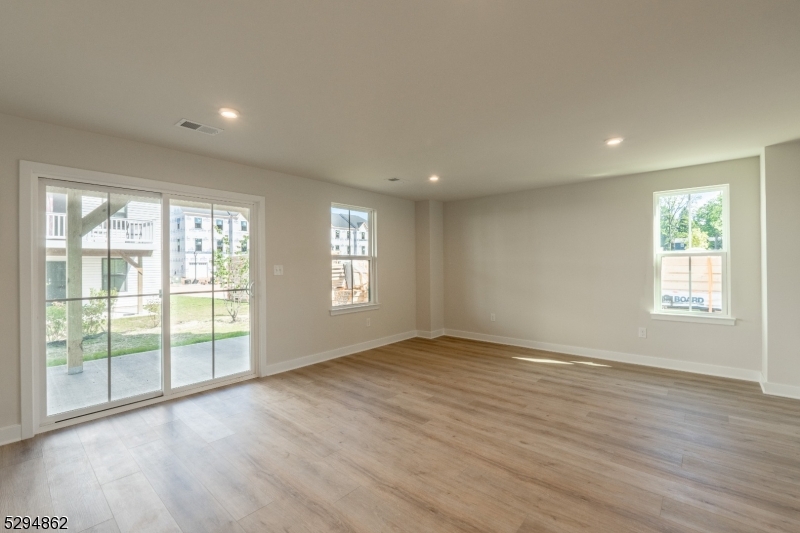 Hackettstown Crossing - Residential Lease