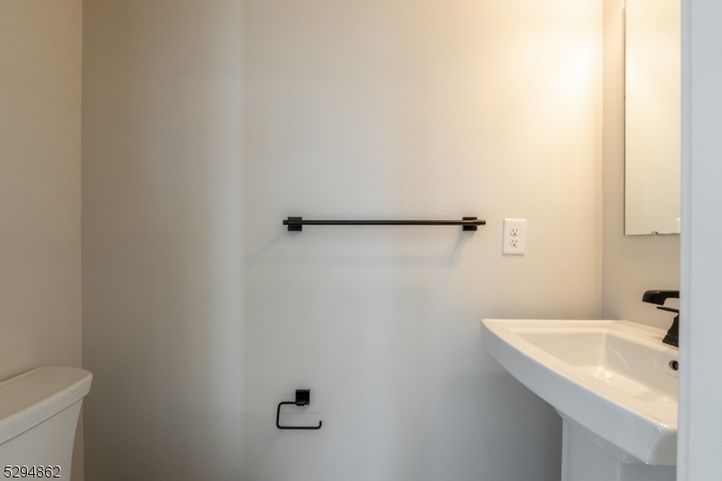 Hackettstown Crossing - Residential Lease