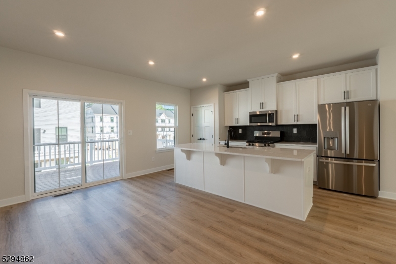 Hackettstown Crossing - Residential Lease