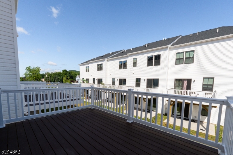 Hackettstown Crossing - Residential Lease